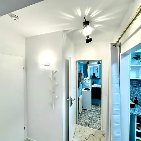 Appartamento 2-room With Balcony And Kitchen Norimberga